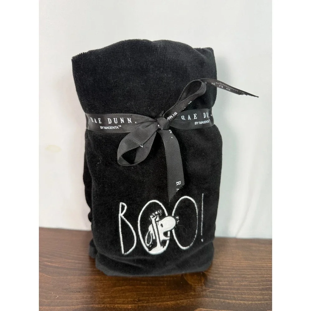 Rae Dunn Peanuts Snoopy Boo!‎ Halloween Black Hand Towels 2 pk Brand New